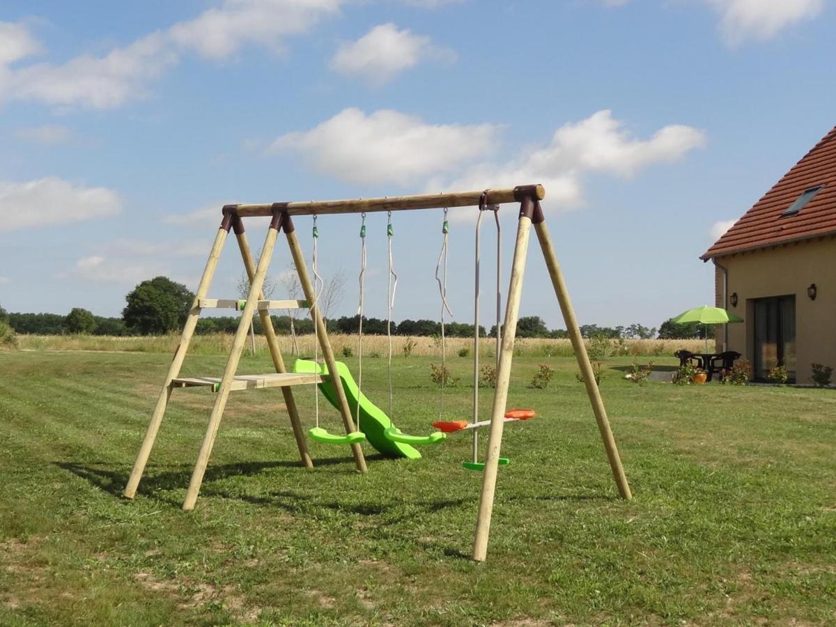 Gite Renove Avec Terrasse, Poele A Bois Et Wifi A Chapeau - Fr-1-489-79 Εξωτερικό φωτογραφία